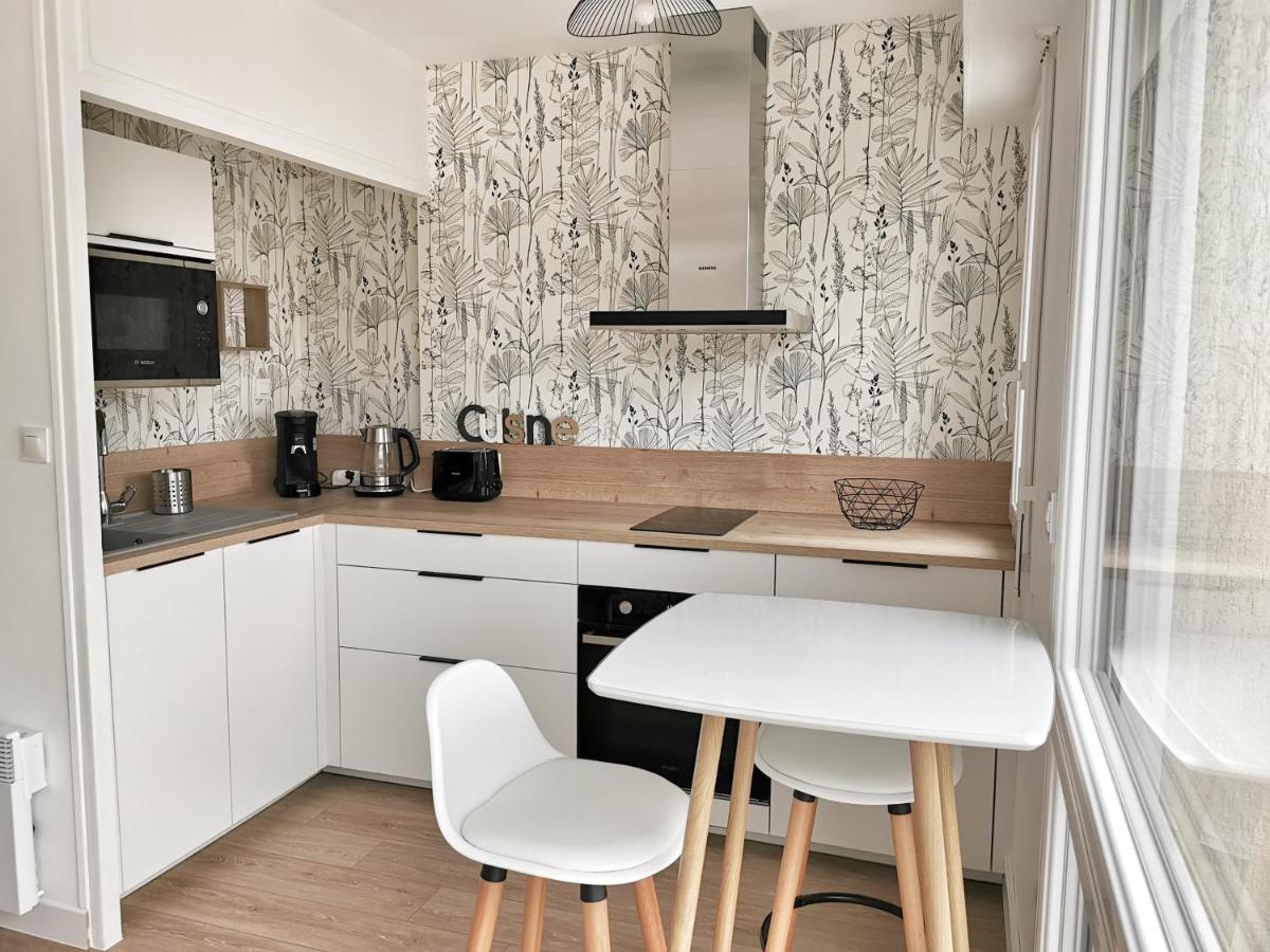 Appartement Lumineux Avec Balcon Et Parking Шербур-ан-Котентан Екстериор снимка
